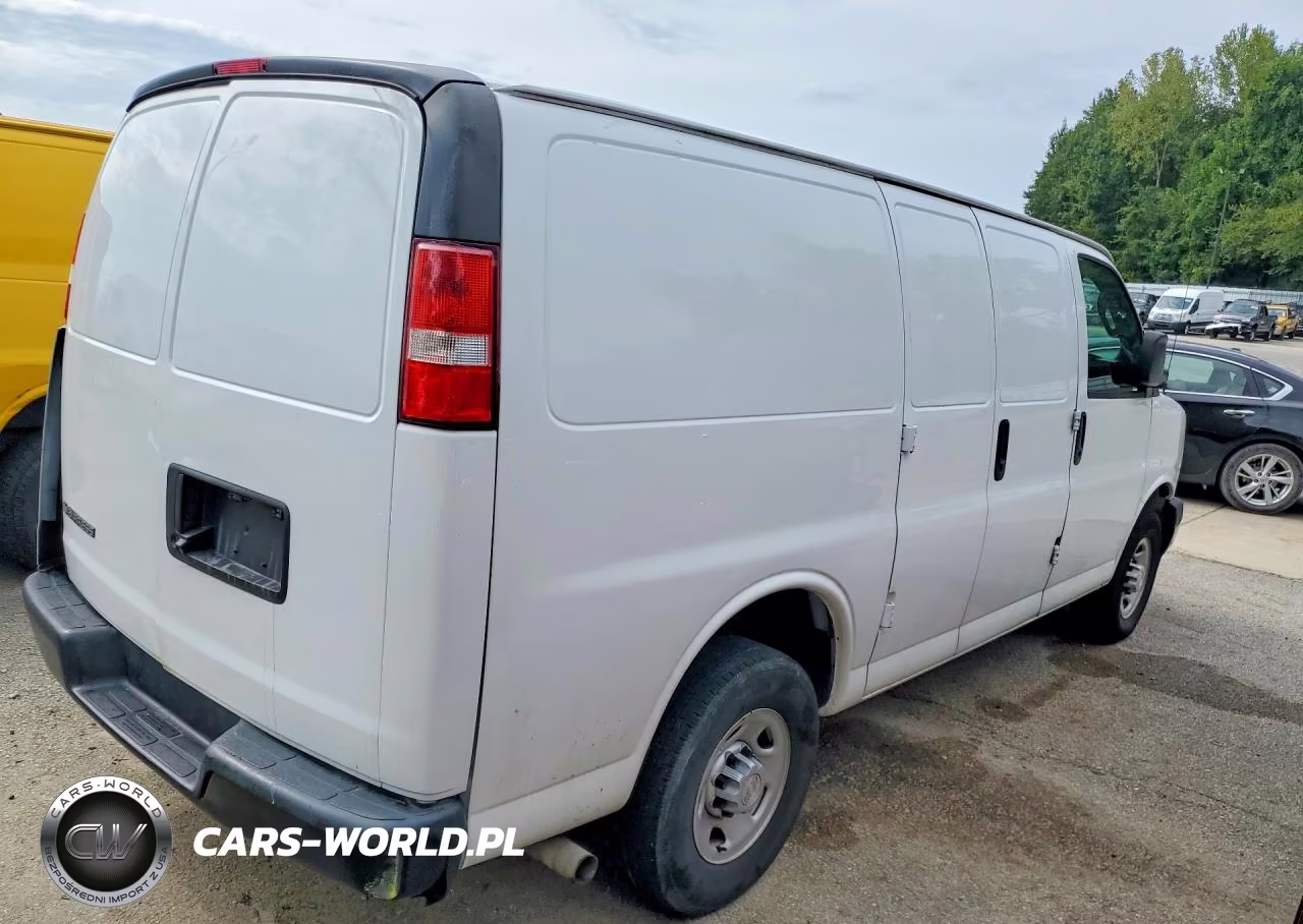 2019 Chevrolet Express G2500 VIN:1GCWGAFP1K1367549 - 3