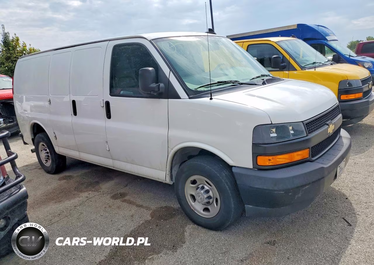 2019 Chevrolet Express G2500 VIN:1GCWGAFP1K1367549 - 4