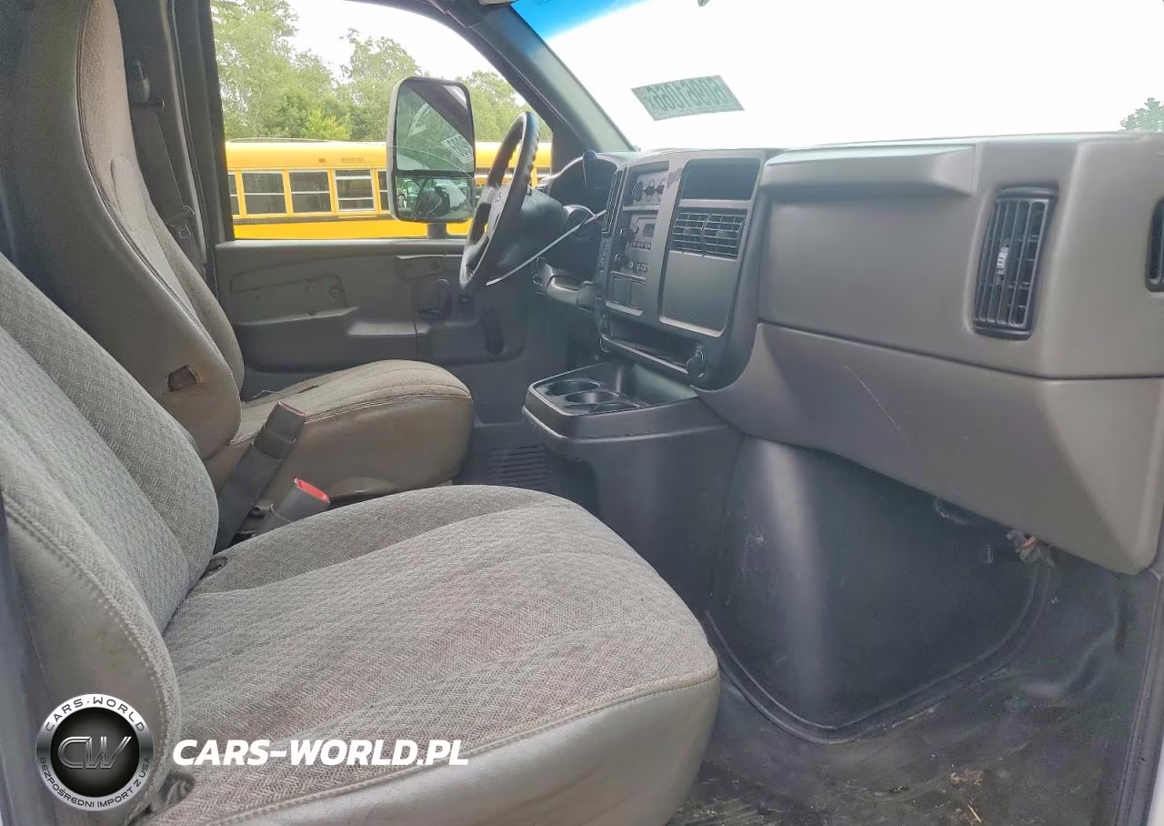 2007 Chevrolet Express Delivery Truck VIN:1GBJG31U771249911 - 11