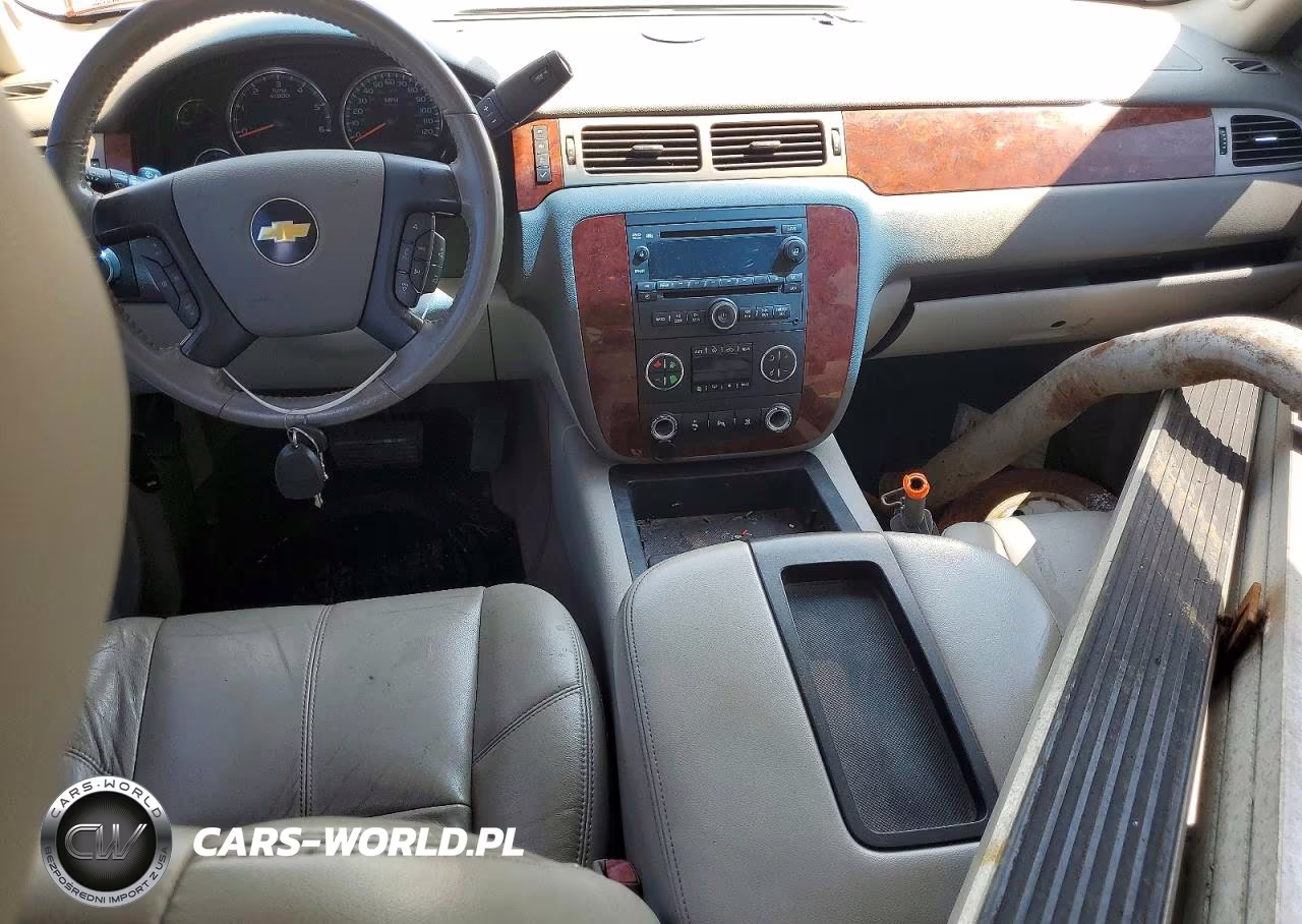 2010 Chevrolet Tahoe K1500 Lt VIN:1GNUKBE00AR261956 - 8
