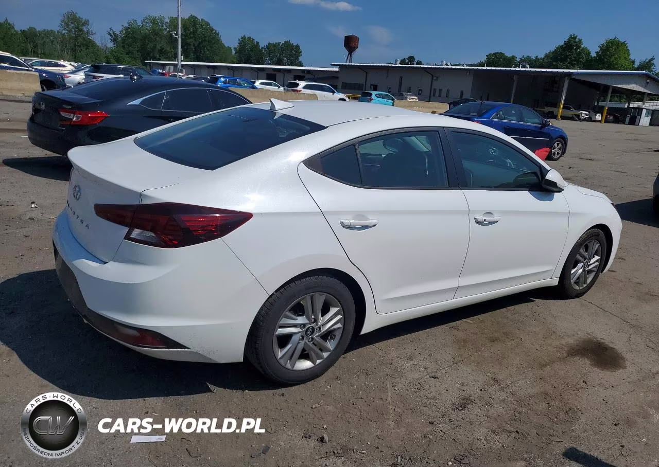 2020 Hyundai Elantra Value Edition VIN:5NPD84LF3LH612198 - 3