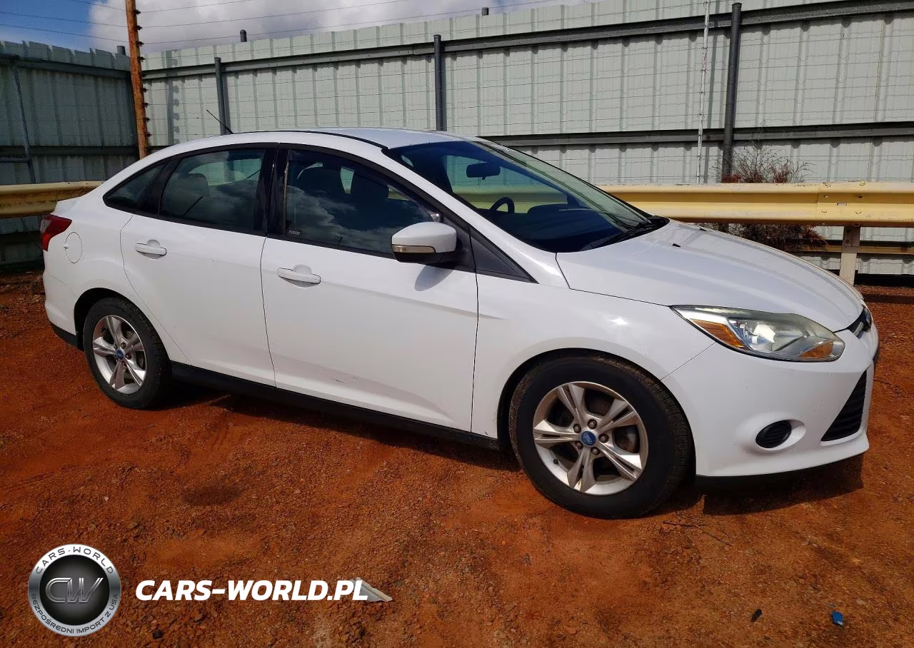 2013 Ford Focus Se VIN:1FADP3F28DL111803 - 4