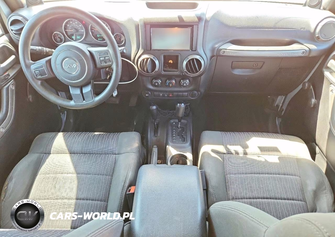 2011 Jeep Wrangler Unlimited Sport VIN:1J4BA3H10BL575568 - 8