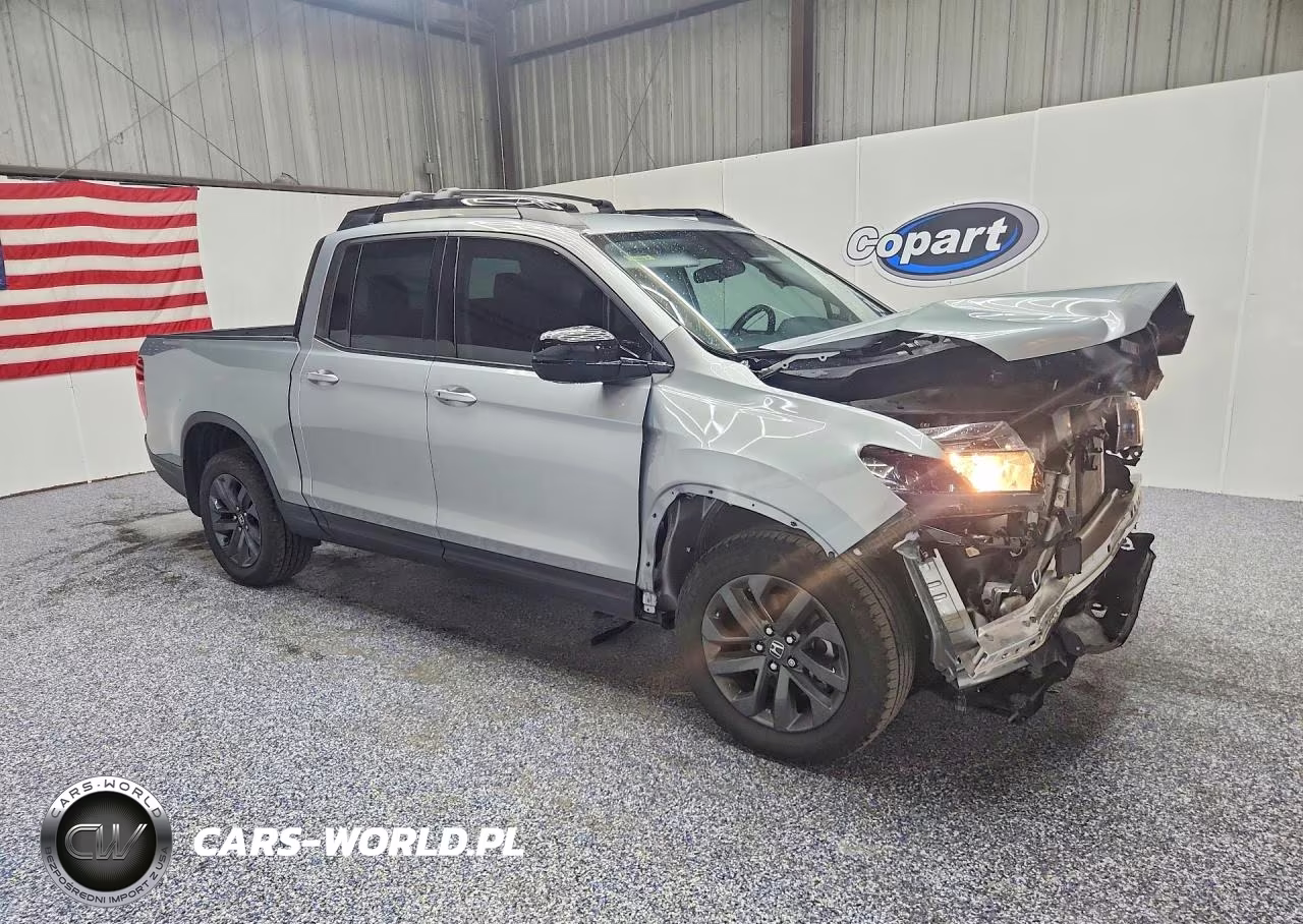 2025 Honda Ridgeline Sport VIN:5FPYK3F11SB003936 - 4