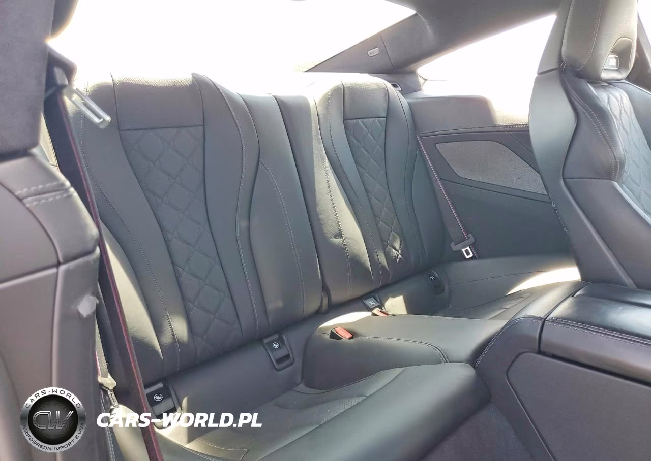 2023 BMW M8 VIN:WBSAE0C04PCM00744 - 10