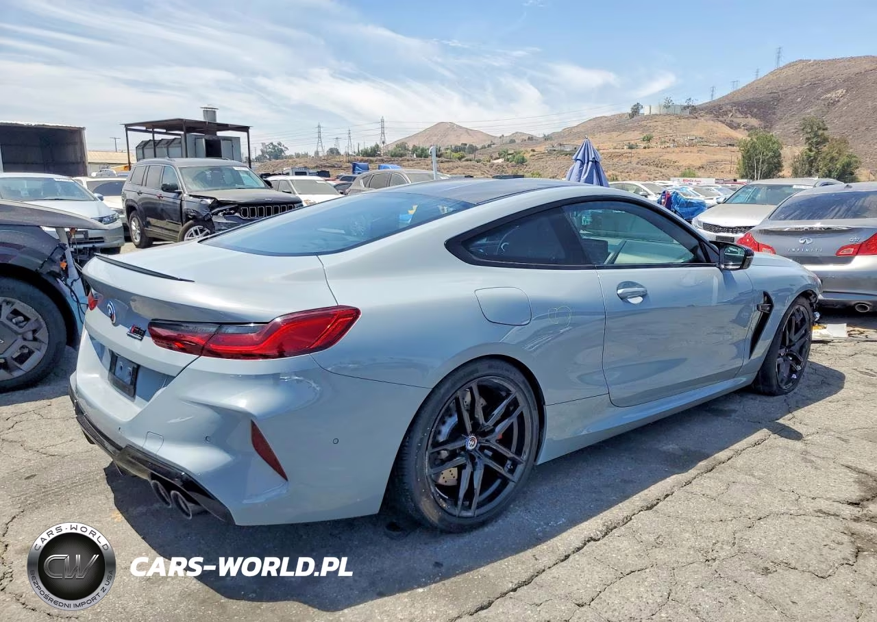 2023 BMW M8 VIN:WBSAE0C04PCM00744 - 3