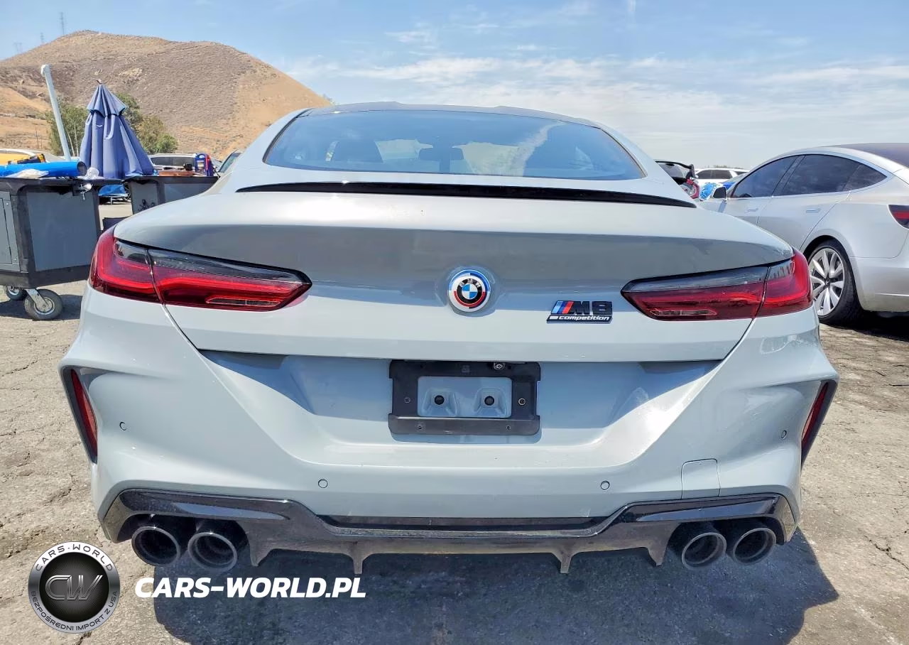 2023 BMW M8 VIN:WBSAE0C04PCM00744 - 6