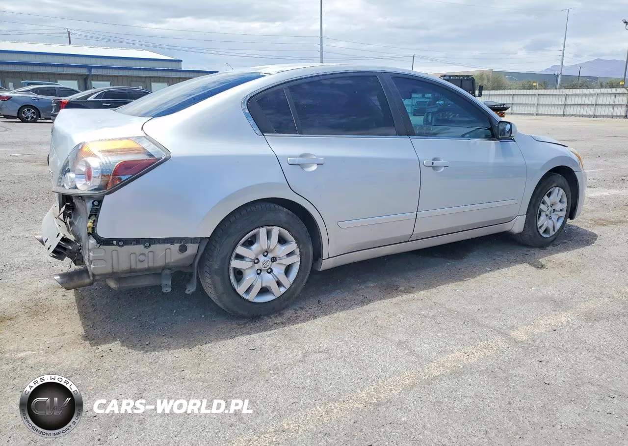 2011 Nissan Altima Base-S VIN:1N4AL2AP4BN432931 - 3