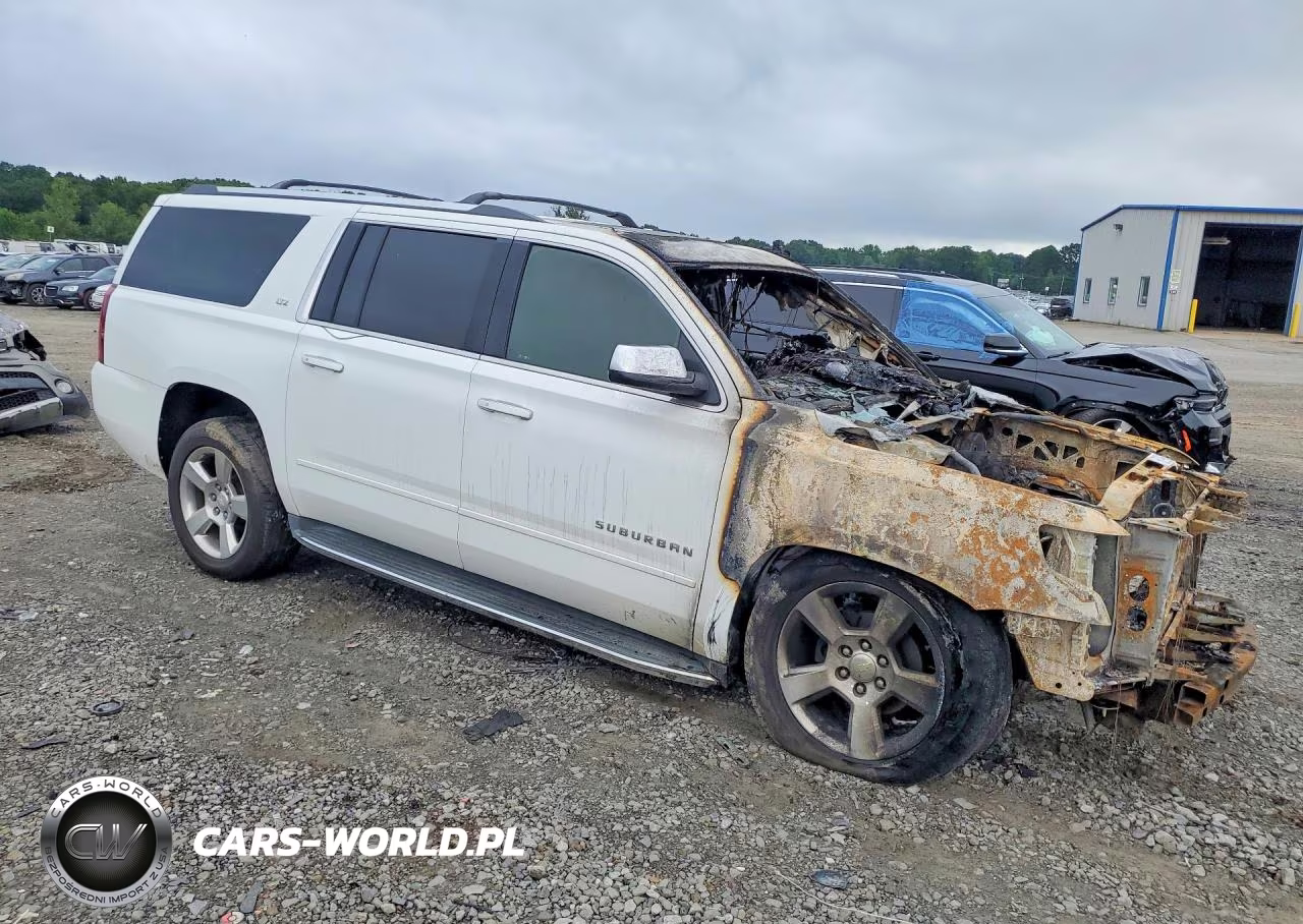 2016 Chevrolet Subrban VIN:1GNSCJKC8GR440929 - 4