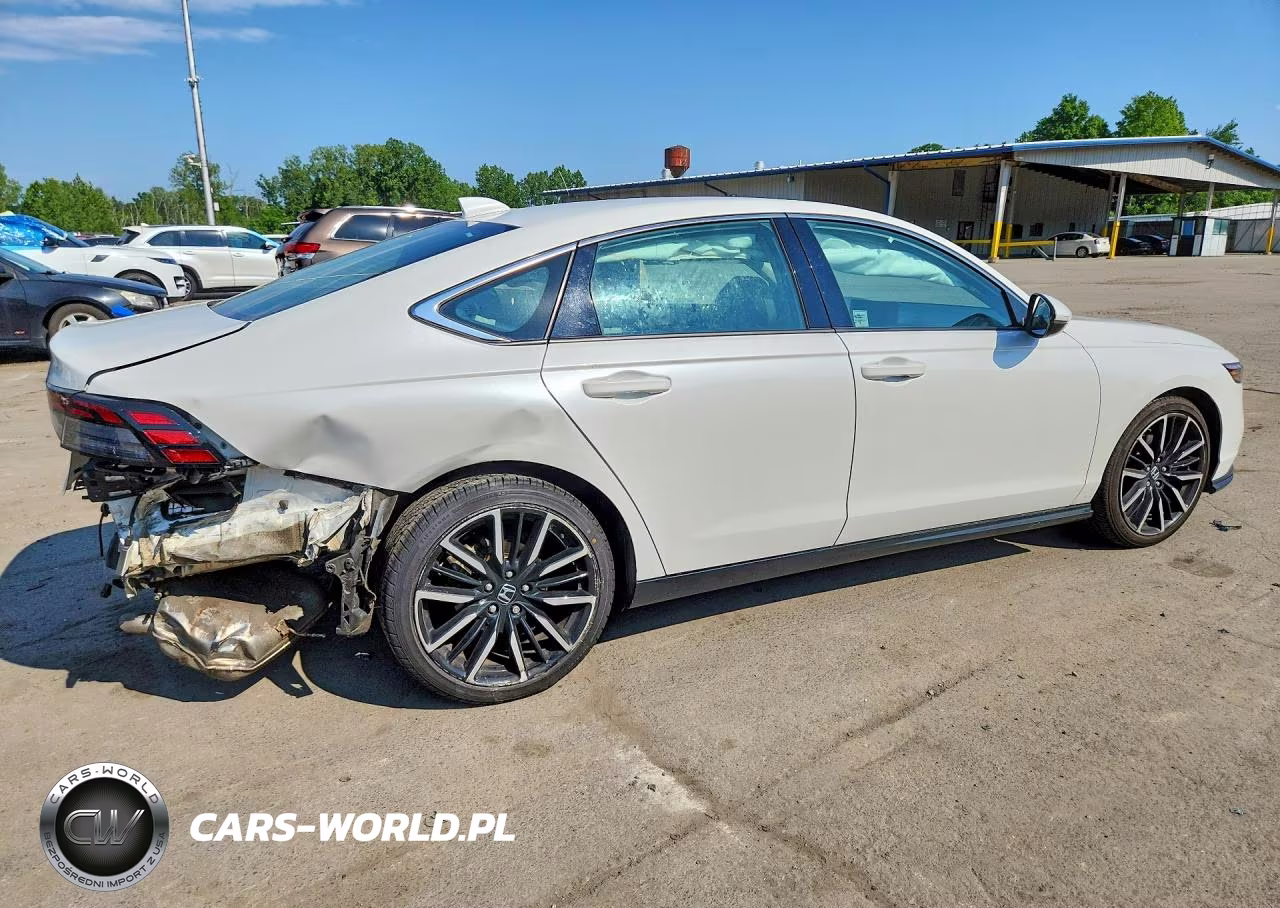 2024 Honda Accord Touring Hybrid VIN:1HGCY2F82RA084409 - 3