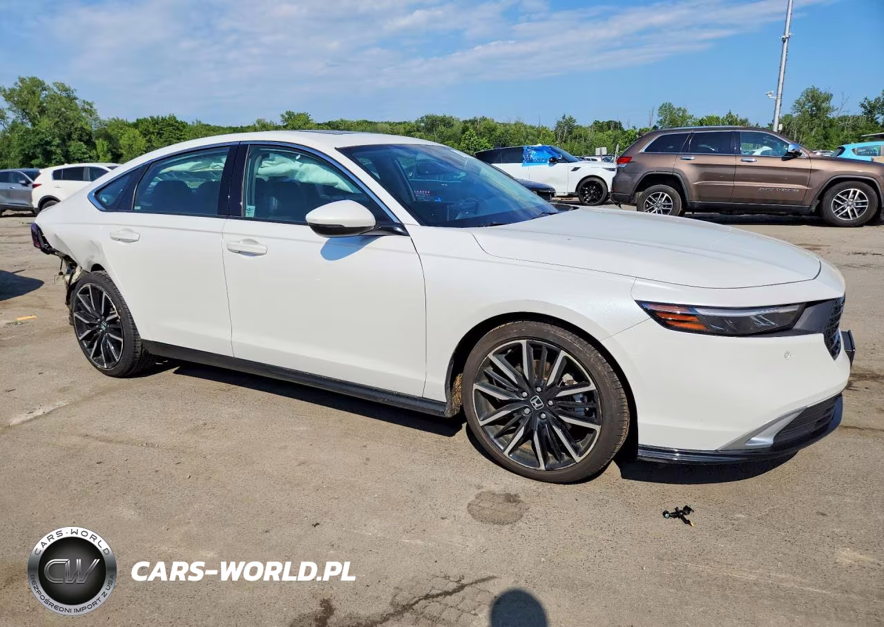 2024 Honda Accord Touring Hybrid VIN:1HGCY2F82RA084409 - 4