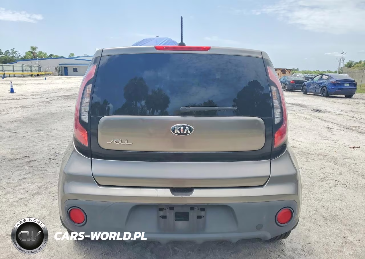 2018 Kia Soul Base VIN:KNDJN2A27J7610990 - 6