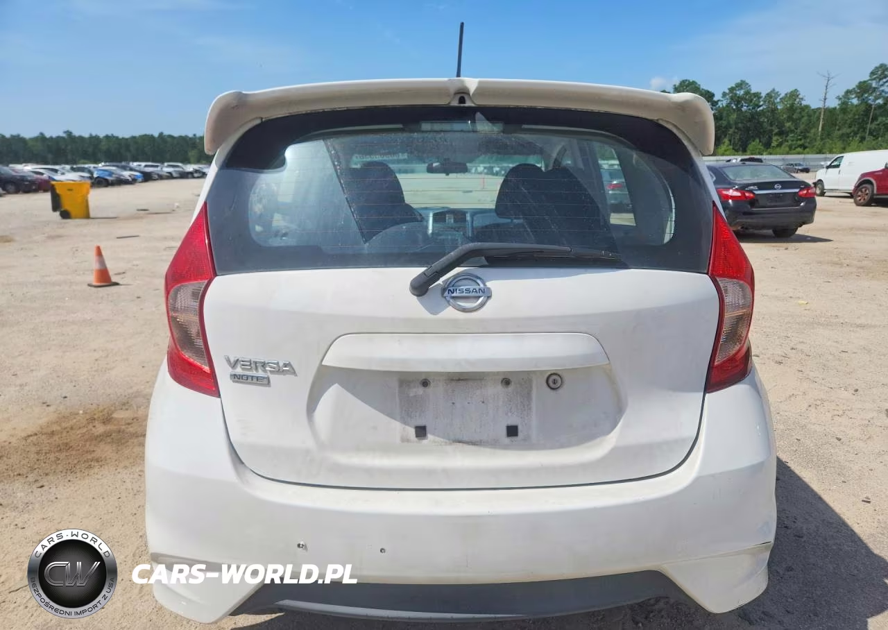 2018 Nissan Versa Note S VIN:3N1CE2CP1JL359125 - 6