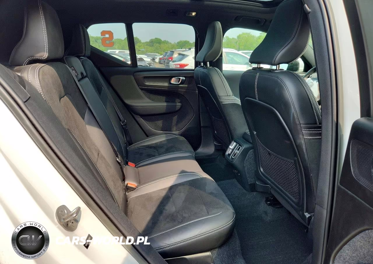 2022 Volvo Xc40 T5 R-Design VIN:YV4162UM1N2789005 - 11