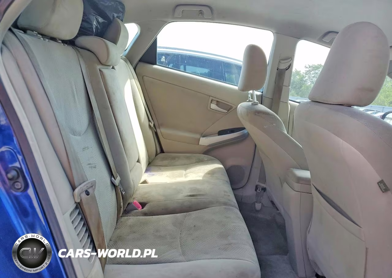 2011 Toyota Prius Two VIN:JTDKN3DU8B5355271 - 10