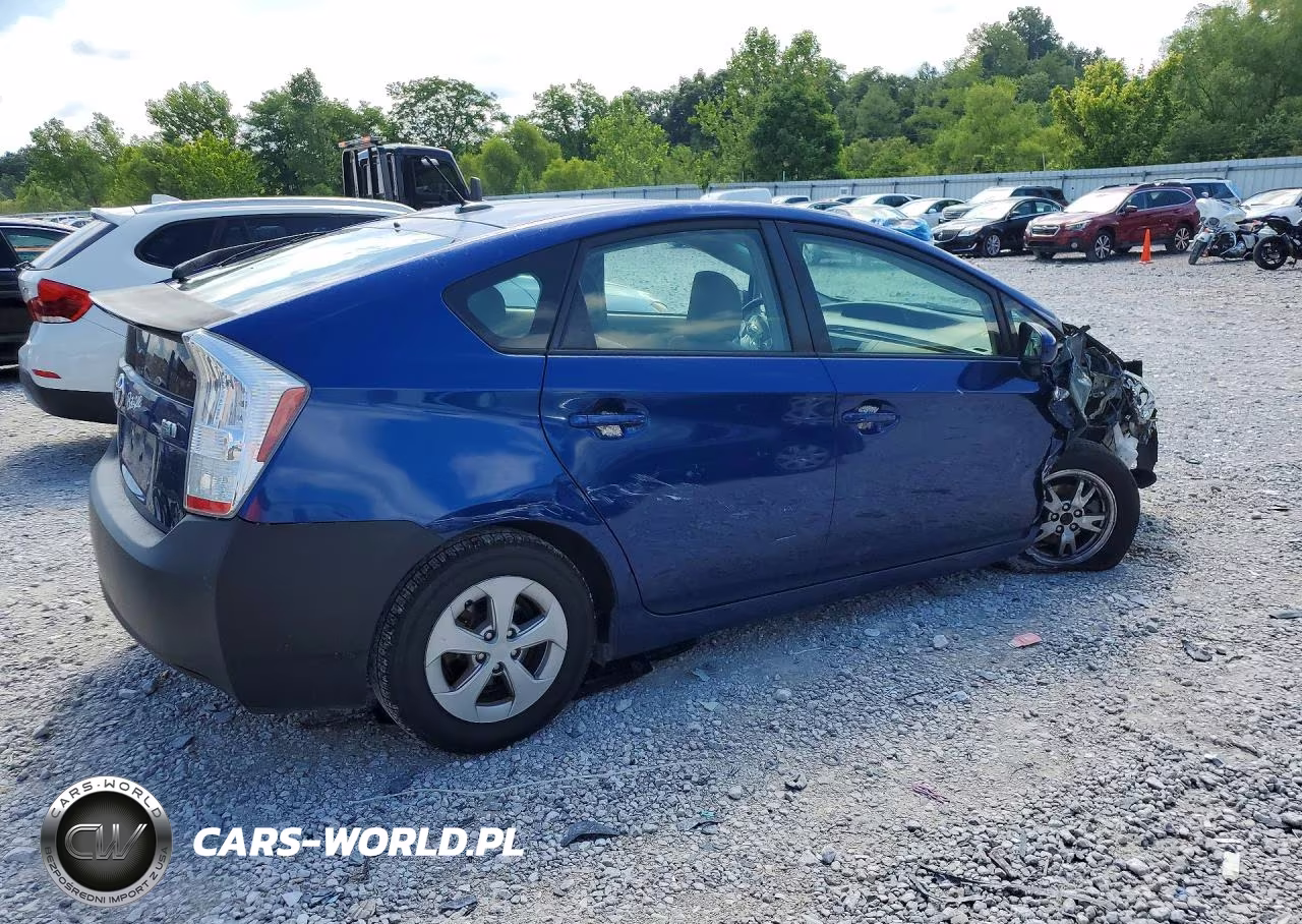 2011 Toyota Prius Two VIN:JTDKN3DU8B5355271 - 3