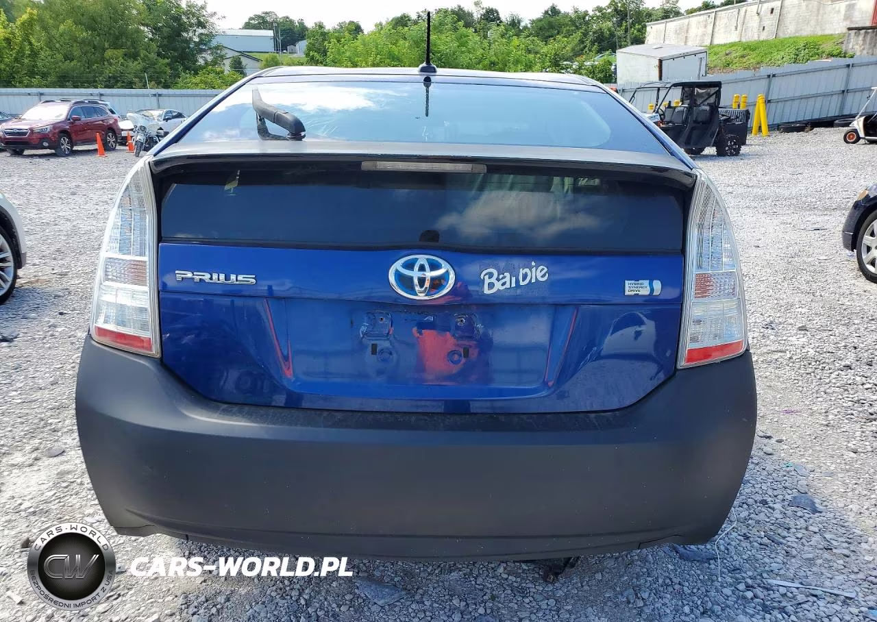 2011 Toyota Prius Two VIN:JTDKN3DU8B5355271 - 6