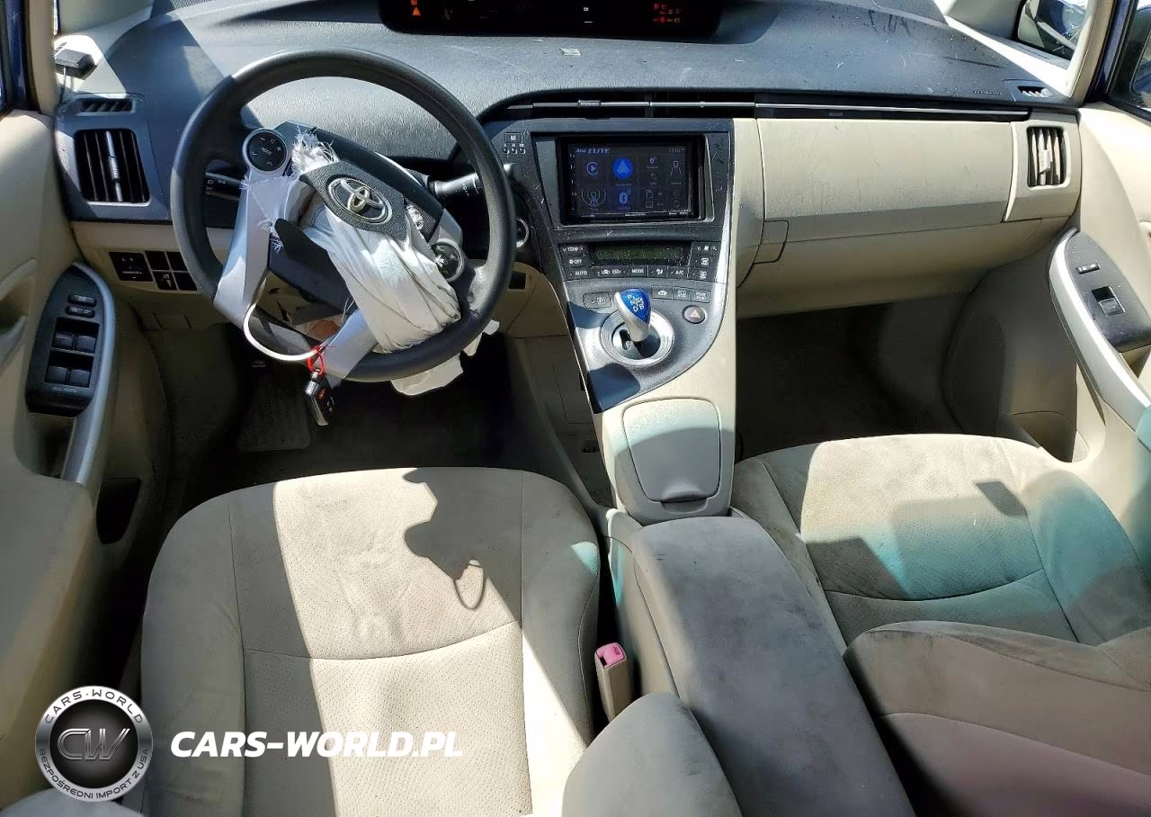 2011 Toyota Prius Two VIN:JTDKN3DU8B5355271 - 8