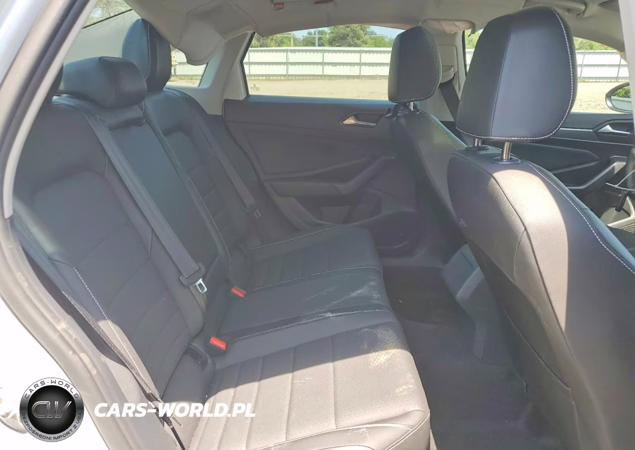 2024 Volkswagen Jetta Se VIN:3VW7M7BU6RM077068 - 10