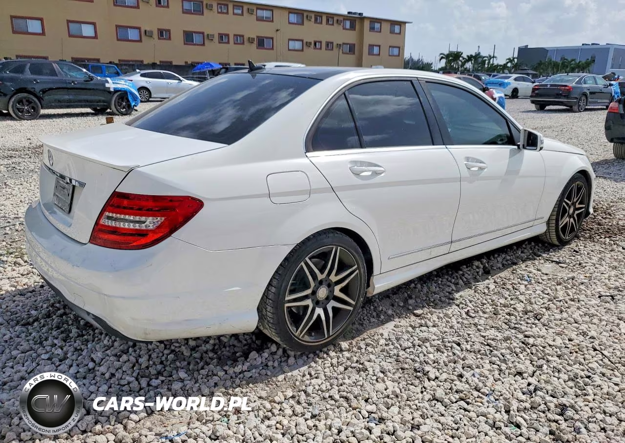 2014 Mercedes-Benz C 250 VIN:WDDGF4HB1EA953558 - 3