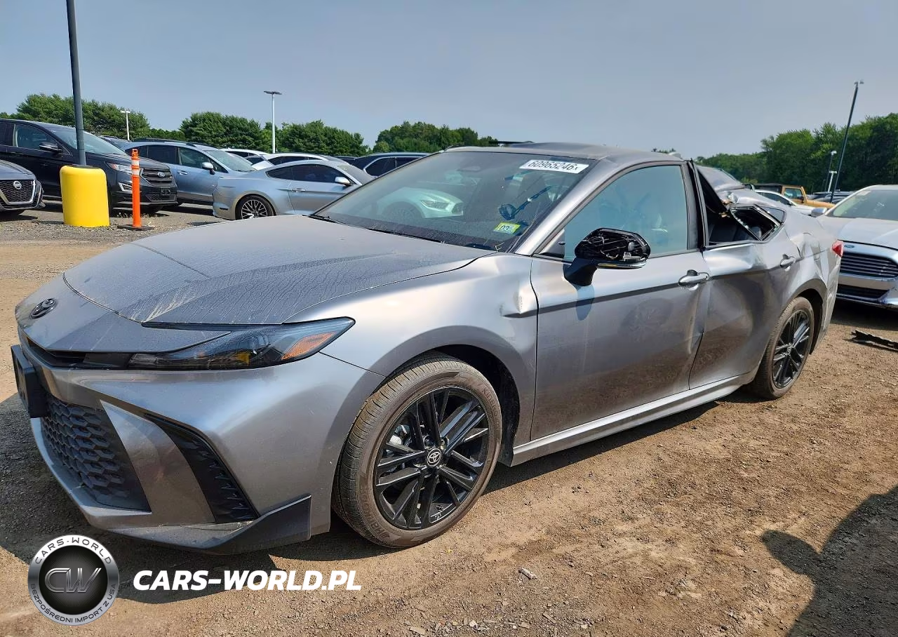 2025 Toyota Camry Se – zdjęcie 1 z 12