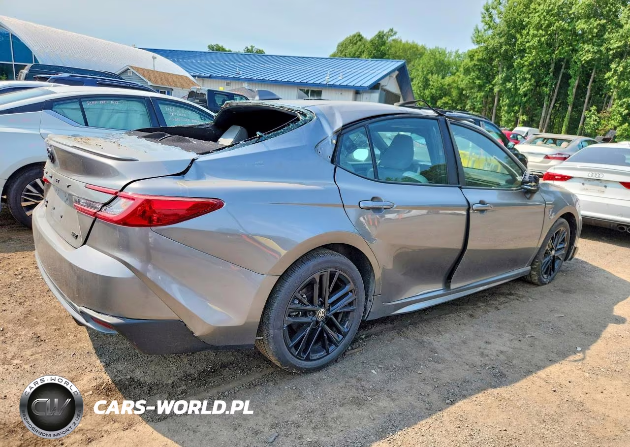 2025 Toyota Camry Se VIN:4T1DBADK0SU526455 - 3