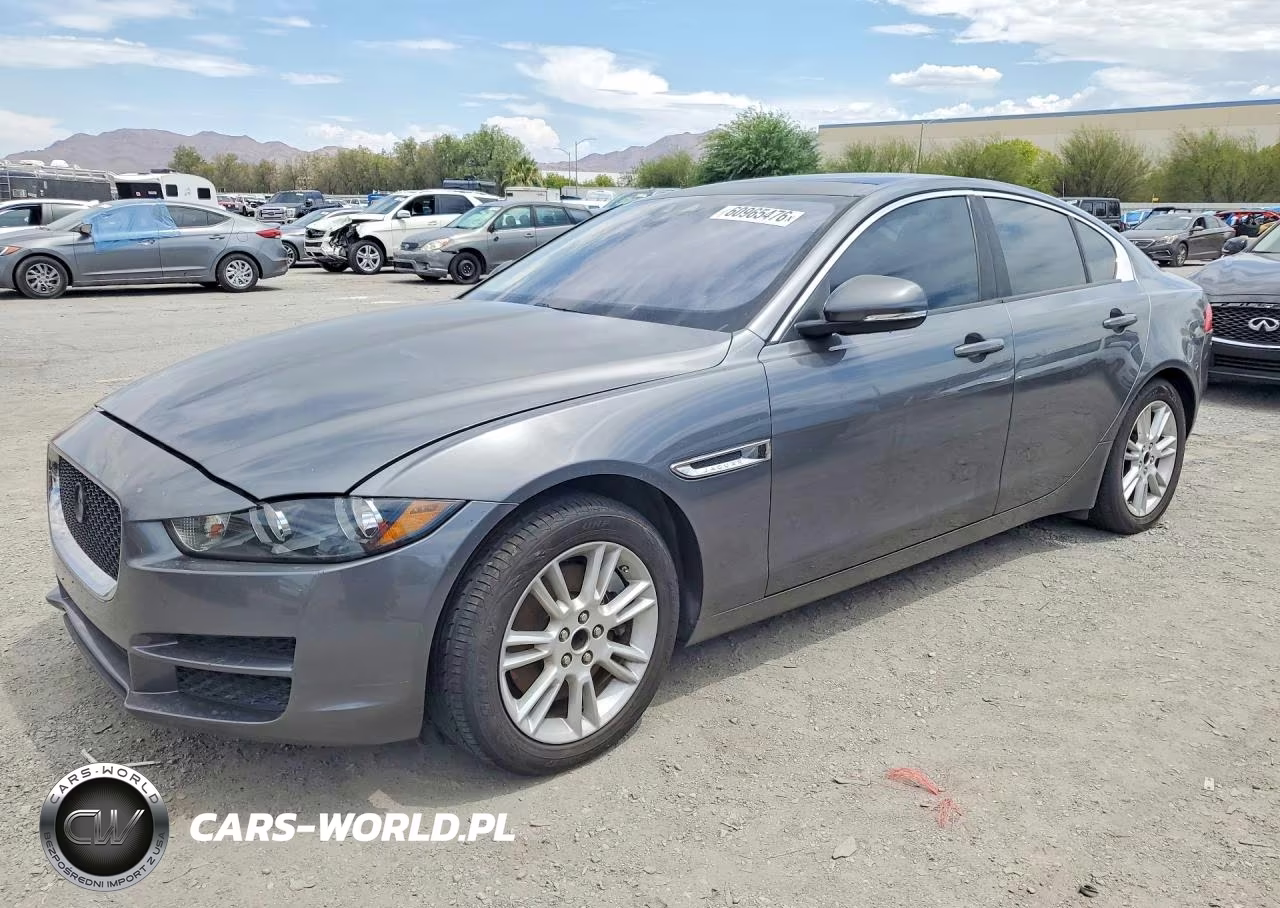 2017 Jaguar Xe Premium