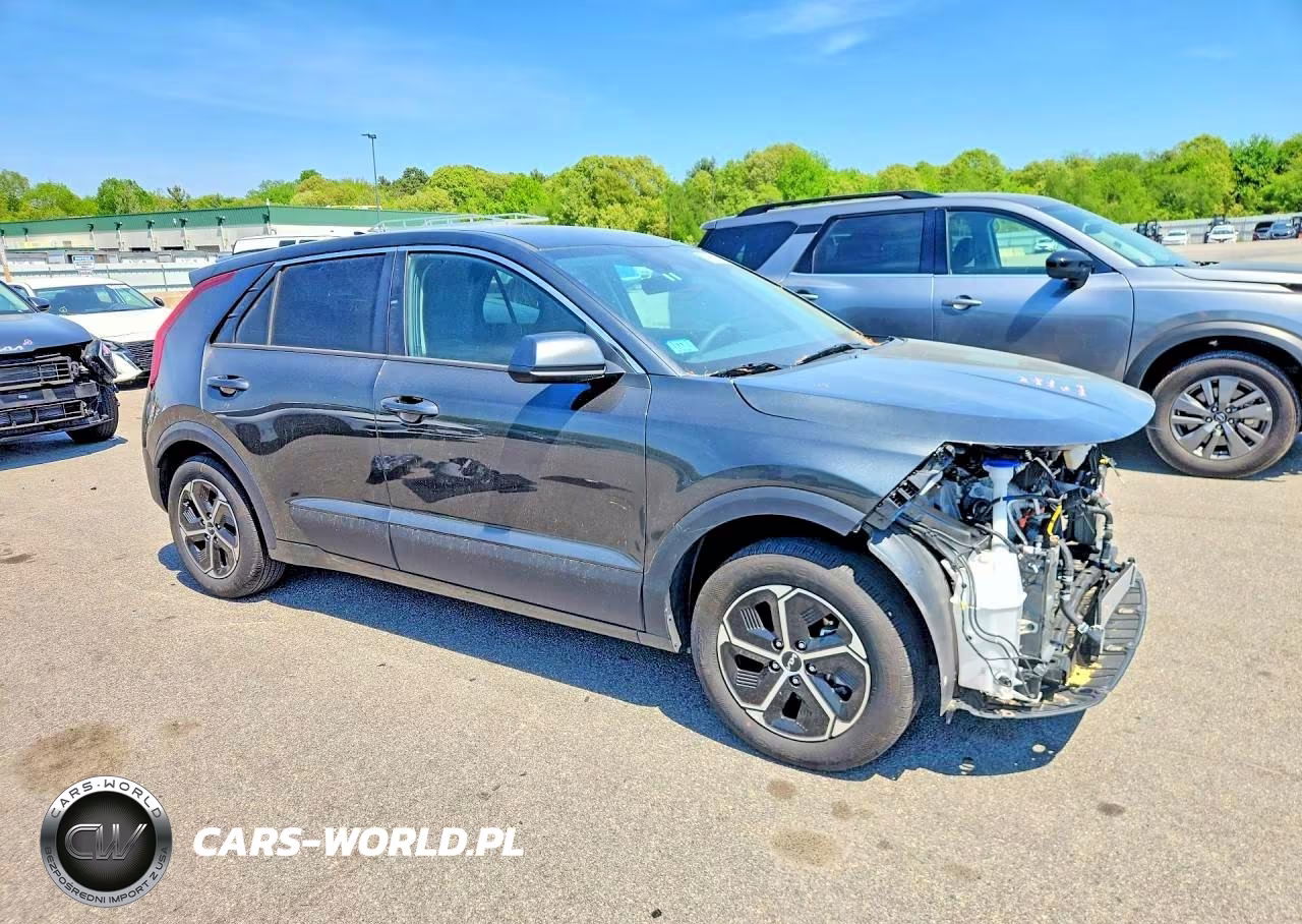 2026 Kia Niro Lx VIN:KNDCP3LE5T5329155 - 4