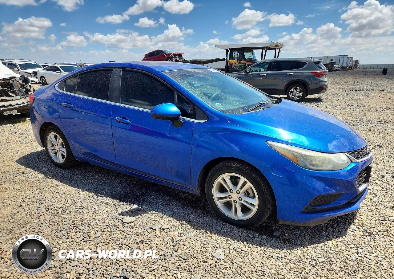 2017 Chevrolet Cruze Lt VIN:3G1BE5SMXHS572441 - 4