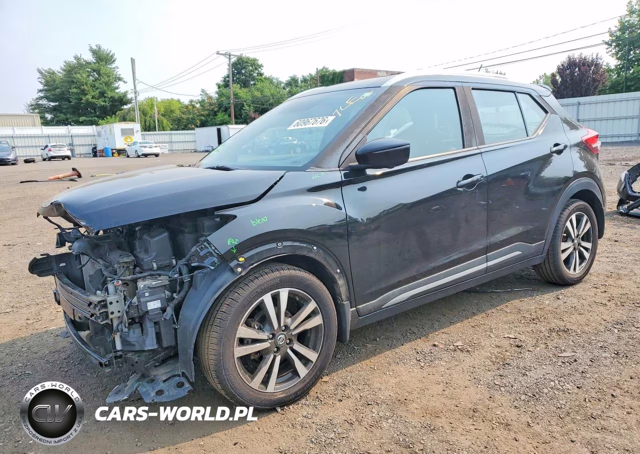 2019 Nissan Kicks Sr