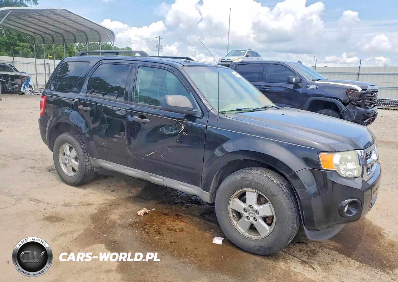 2009 Ford Escape Xlt VIN:1FMCU03729KB46651 - 4