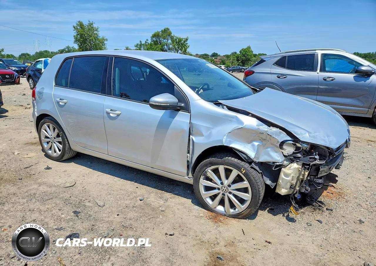 2013 Volkswagen Golf VIN:WVWDM7AJ0DW020838 - 4