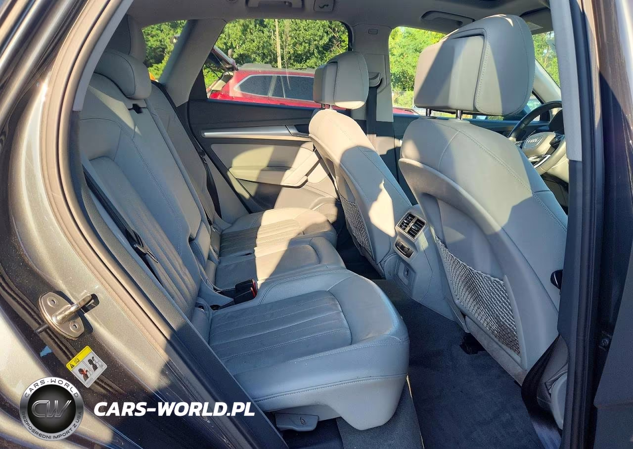 2019 Audi Q5 Premium VIN:WA1ANAFYXK2055422 - 11