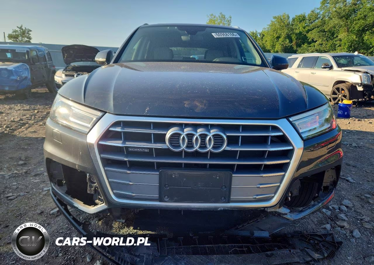 2019 Audi Q5 Premium VIN:WA1ANAFYXK2055422 - 5