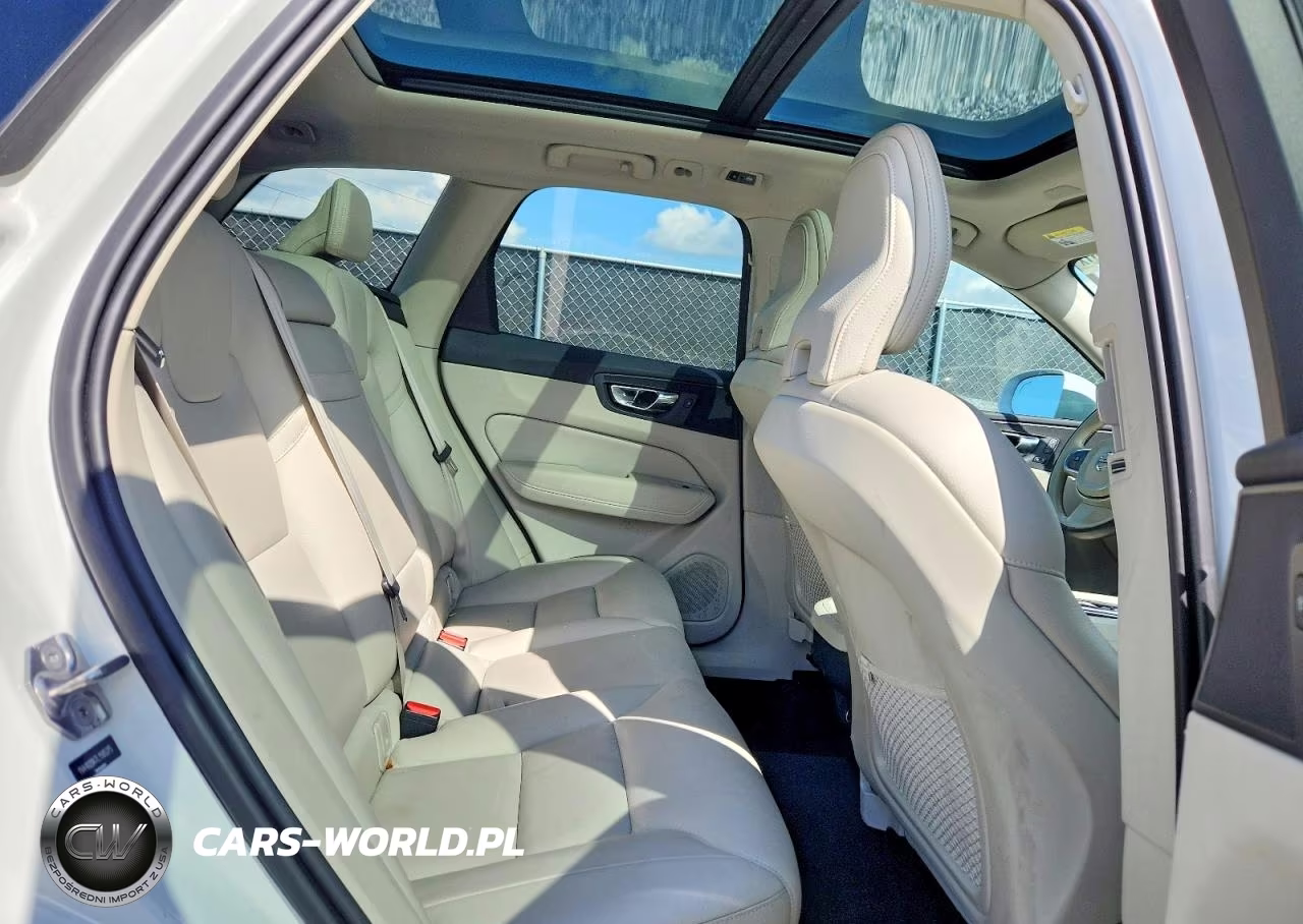 2020 Volvo Xc60 T5 Momentum VIN:YV4102DK7L1585375 - 11