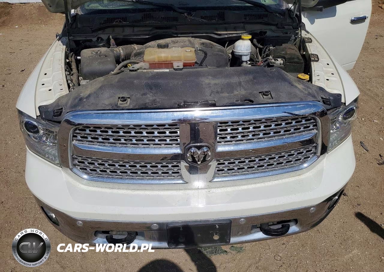 2018 Ram 1500 Laramie VIN:1C6RR7NMXJS353487 - 11