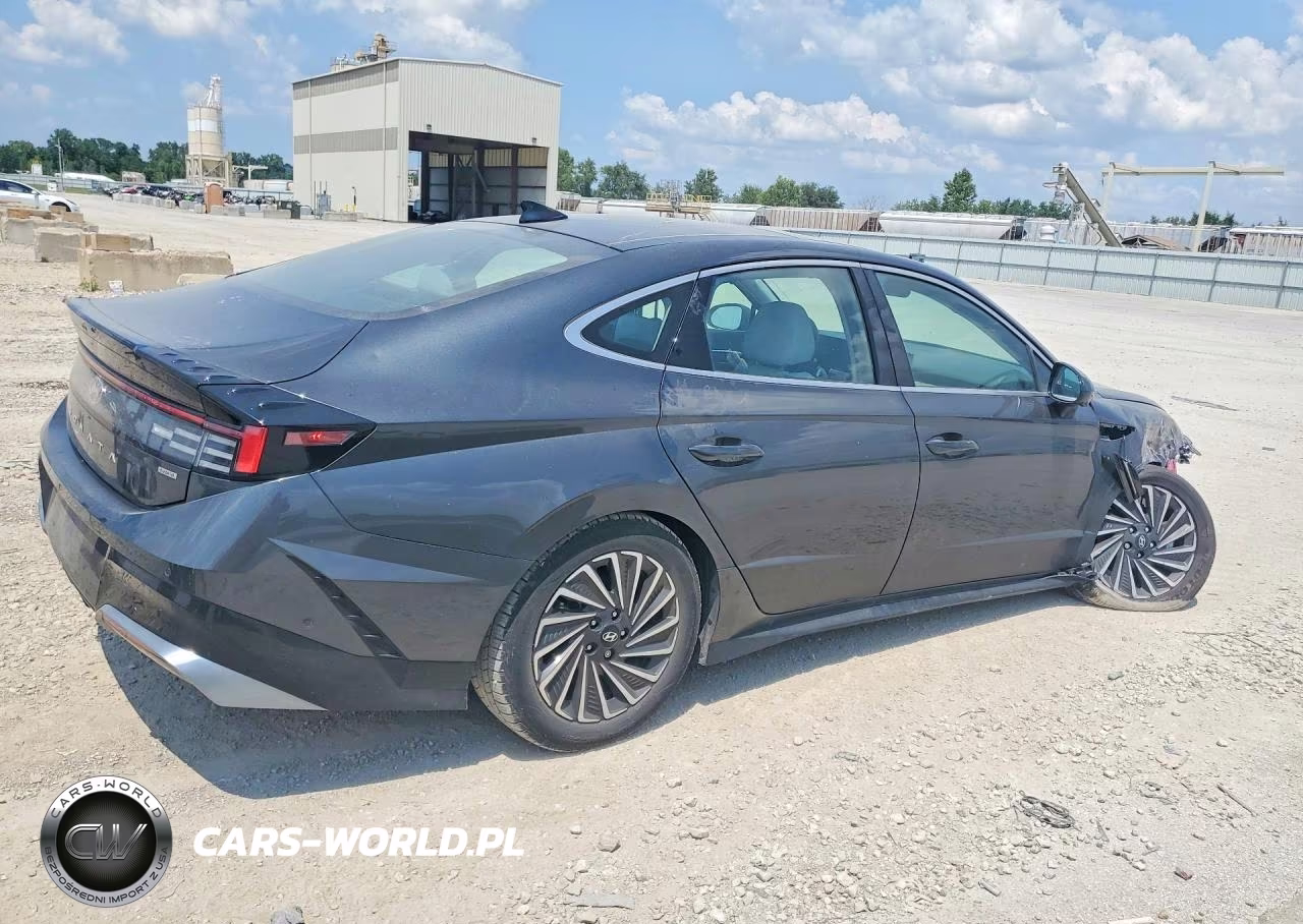 2024 Hyundai Sonata Hybrid Limited VIN:KMHL54JJ7RA101570 - 3