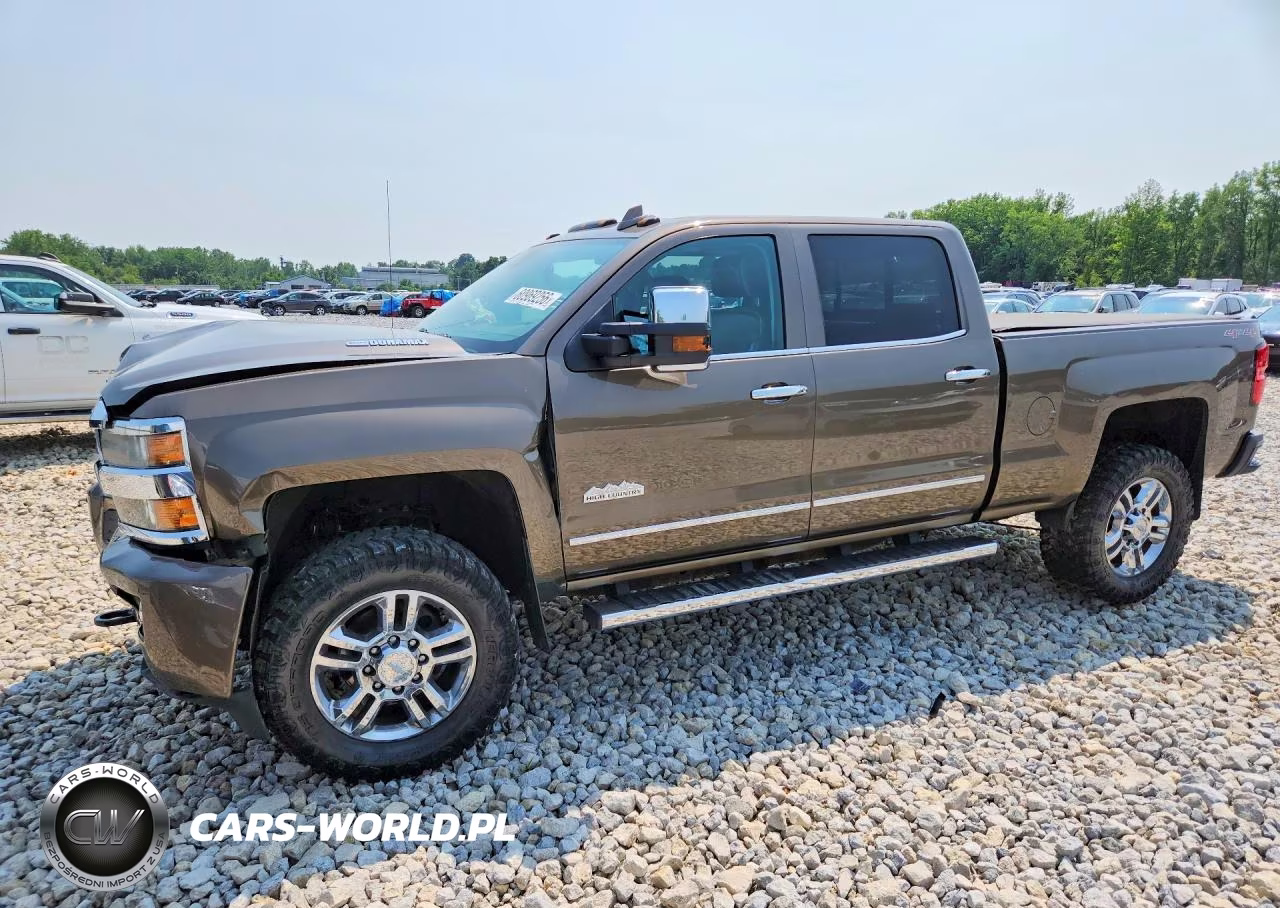 2015 Chevrolet Silverado K2500 High Country – zdjęcie 1 z 12