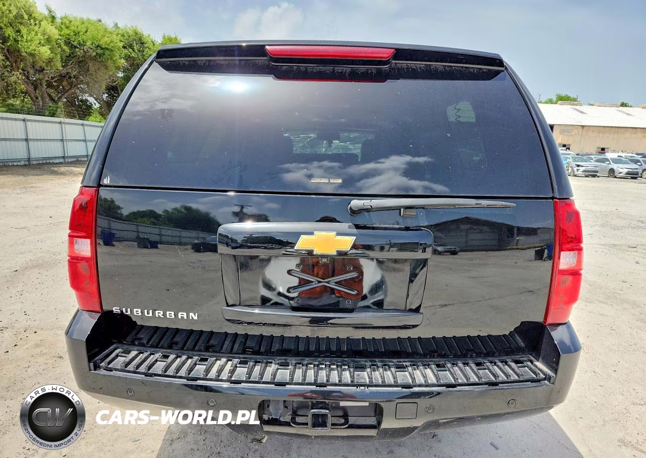 2014 Chevrolet Suburban VIN:1GNSCJE0XER132952 - 6