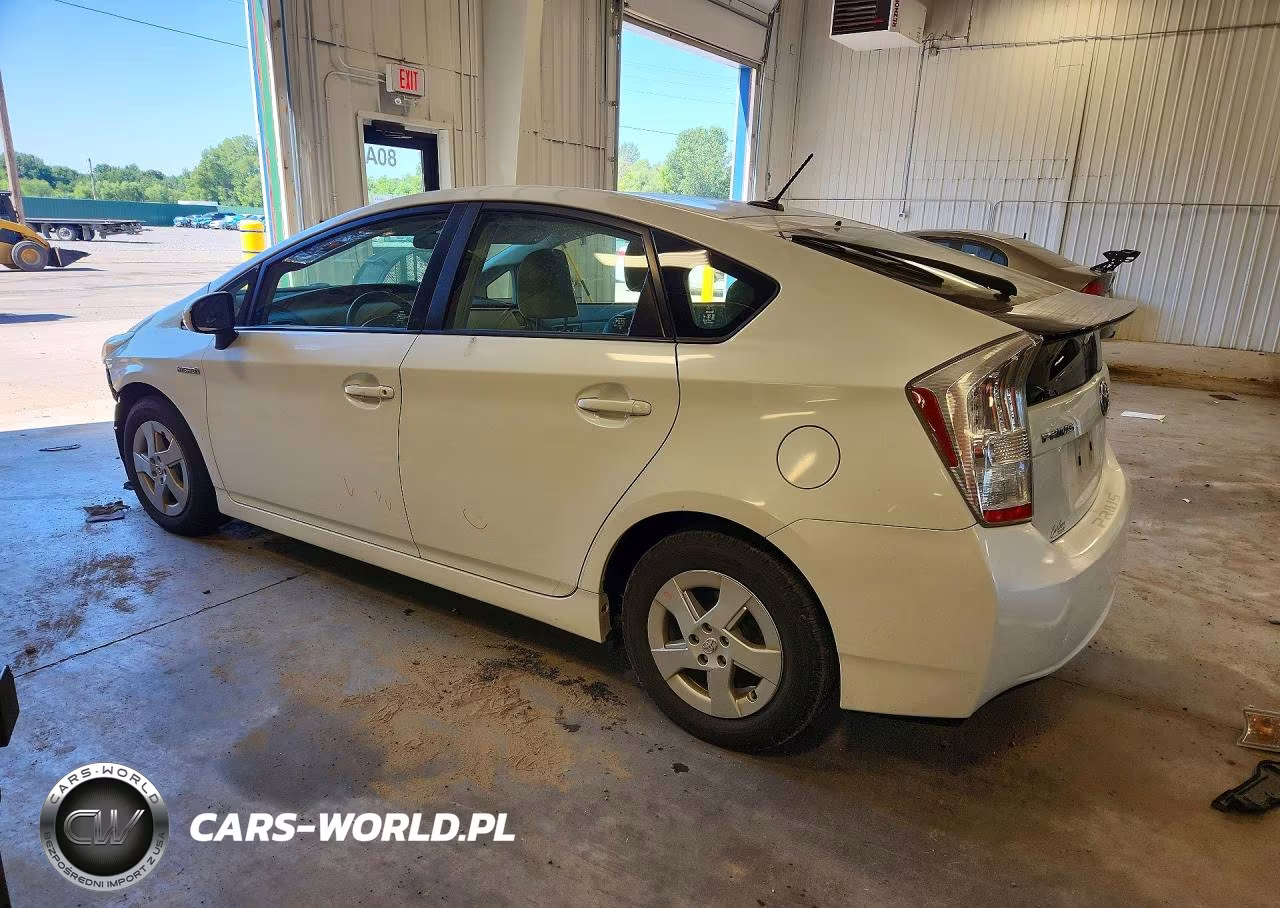 2011 Toyota Prius Two VIN:JTDKN3DU7B1422711 - 2