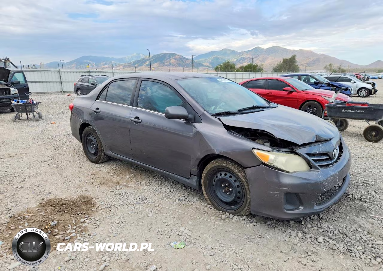2013 Toyota Corolla Le VIN:5YFBU4EE8DP201259 - 4