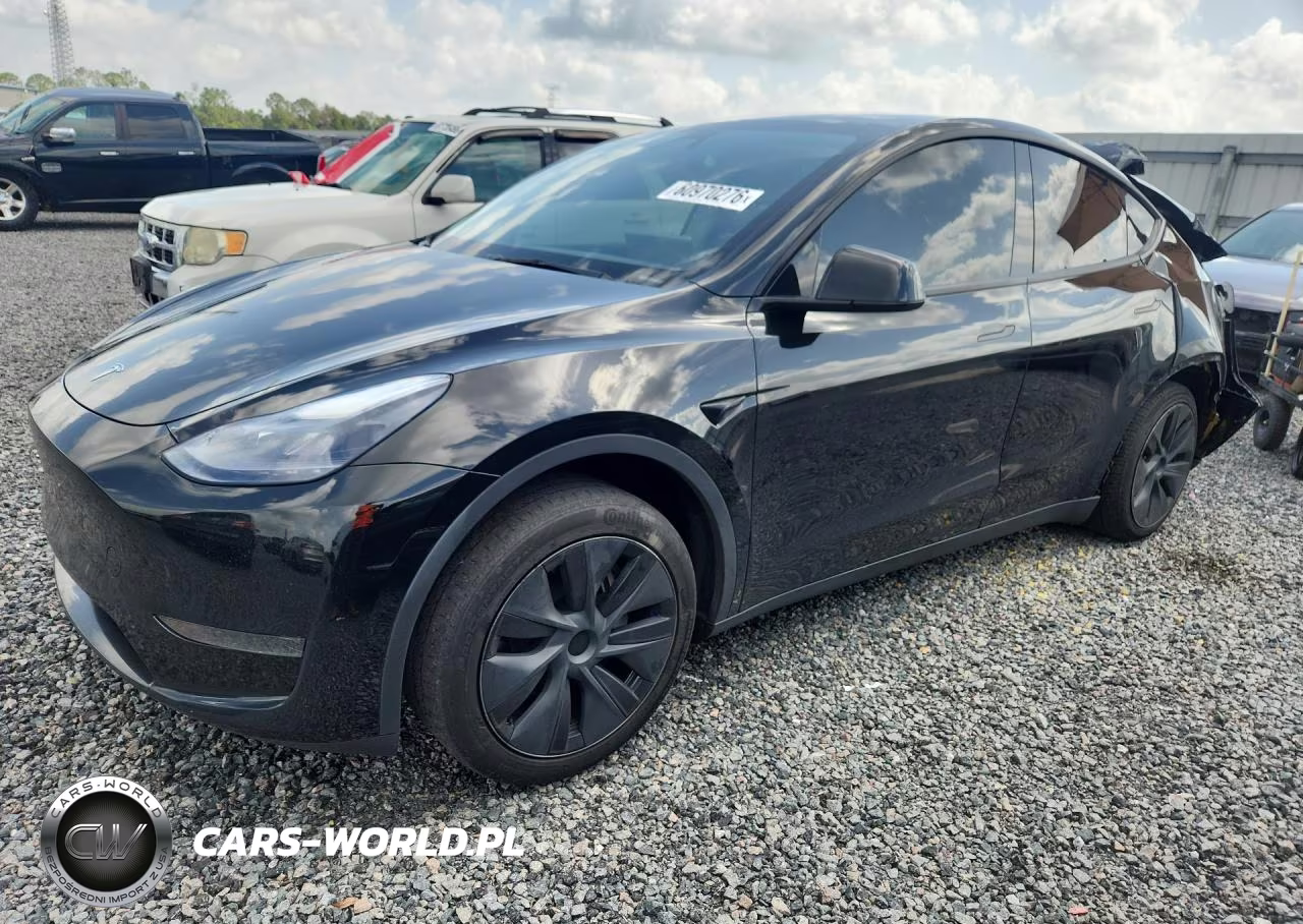 2024 Tesla Model Y – zdjęcie 1 z 12