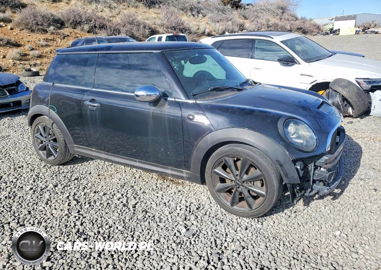 2013 Mini Cooper S VIN:WMWSV3C53DT393688 - 4
