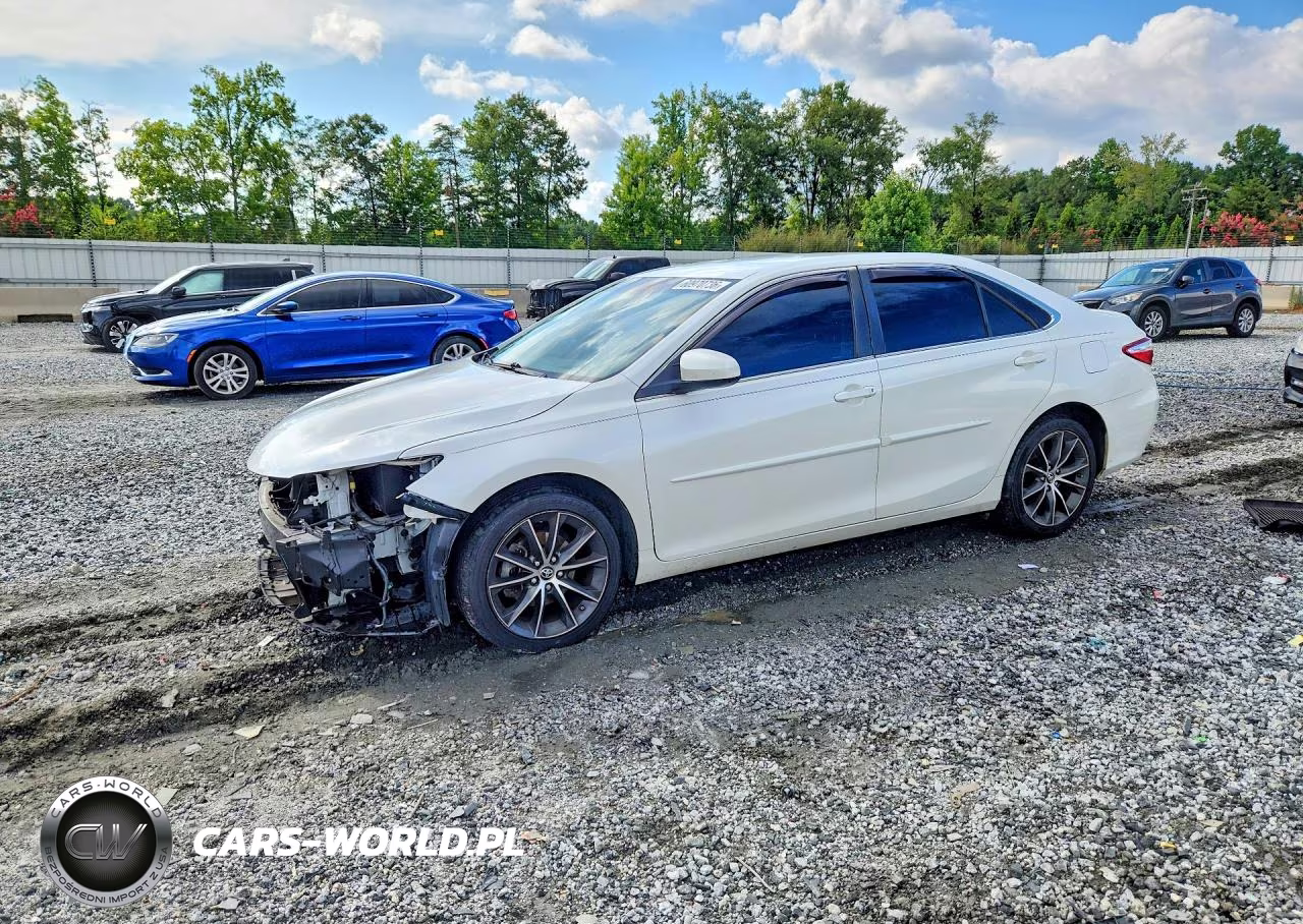 2016 Toyota Camry Xse