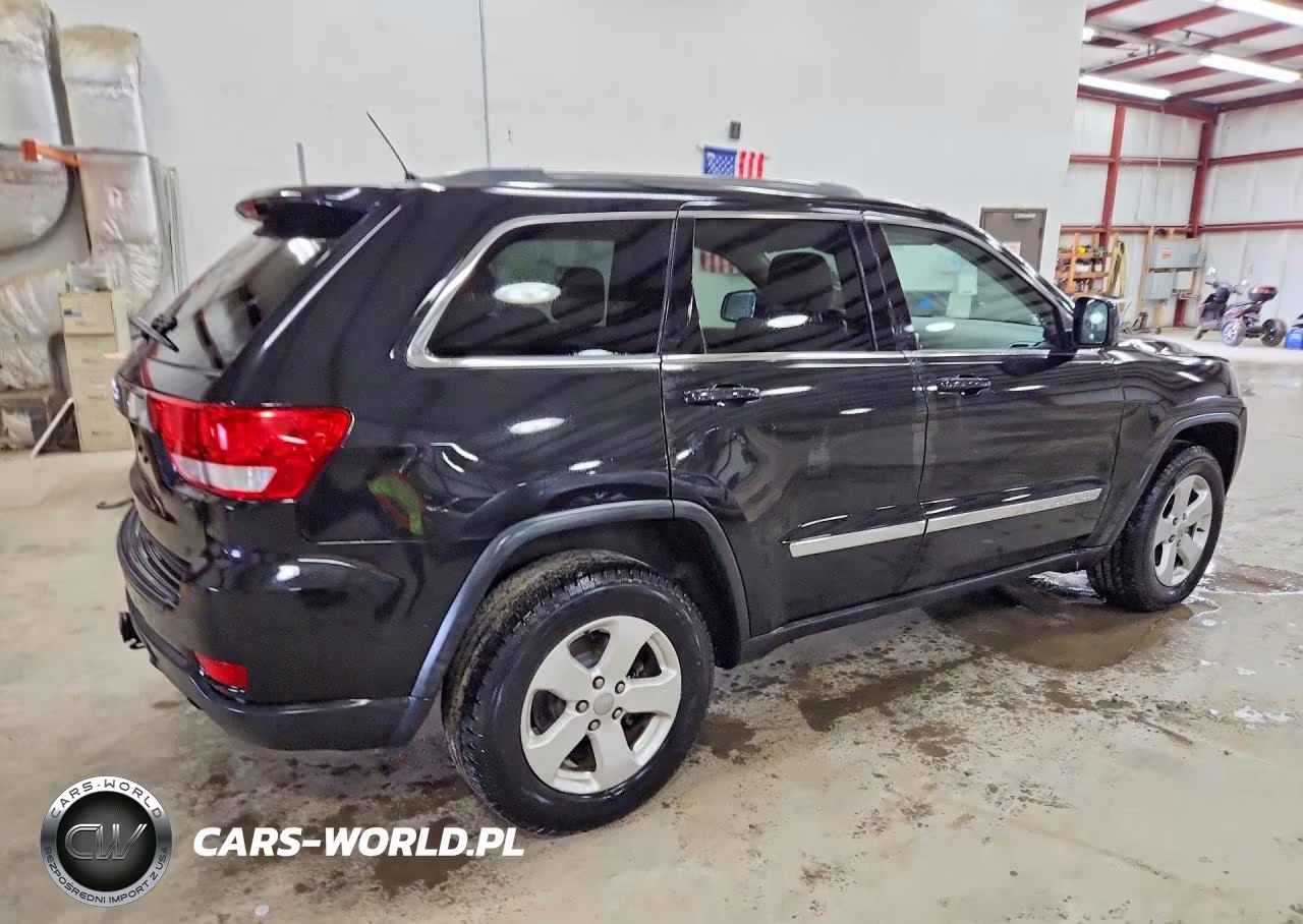 2012 Jeep Grand Cherokee Laredo VIN:1C4RJFAG5CC220580 - 3