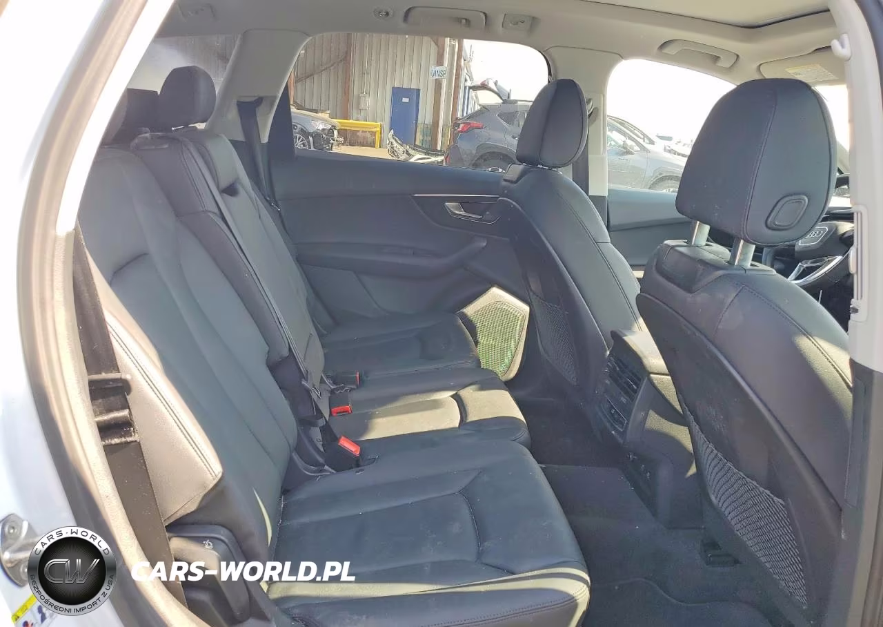 2023 Audi Q7 Premium VIN:WA1AXBF71PD016429 - 10