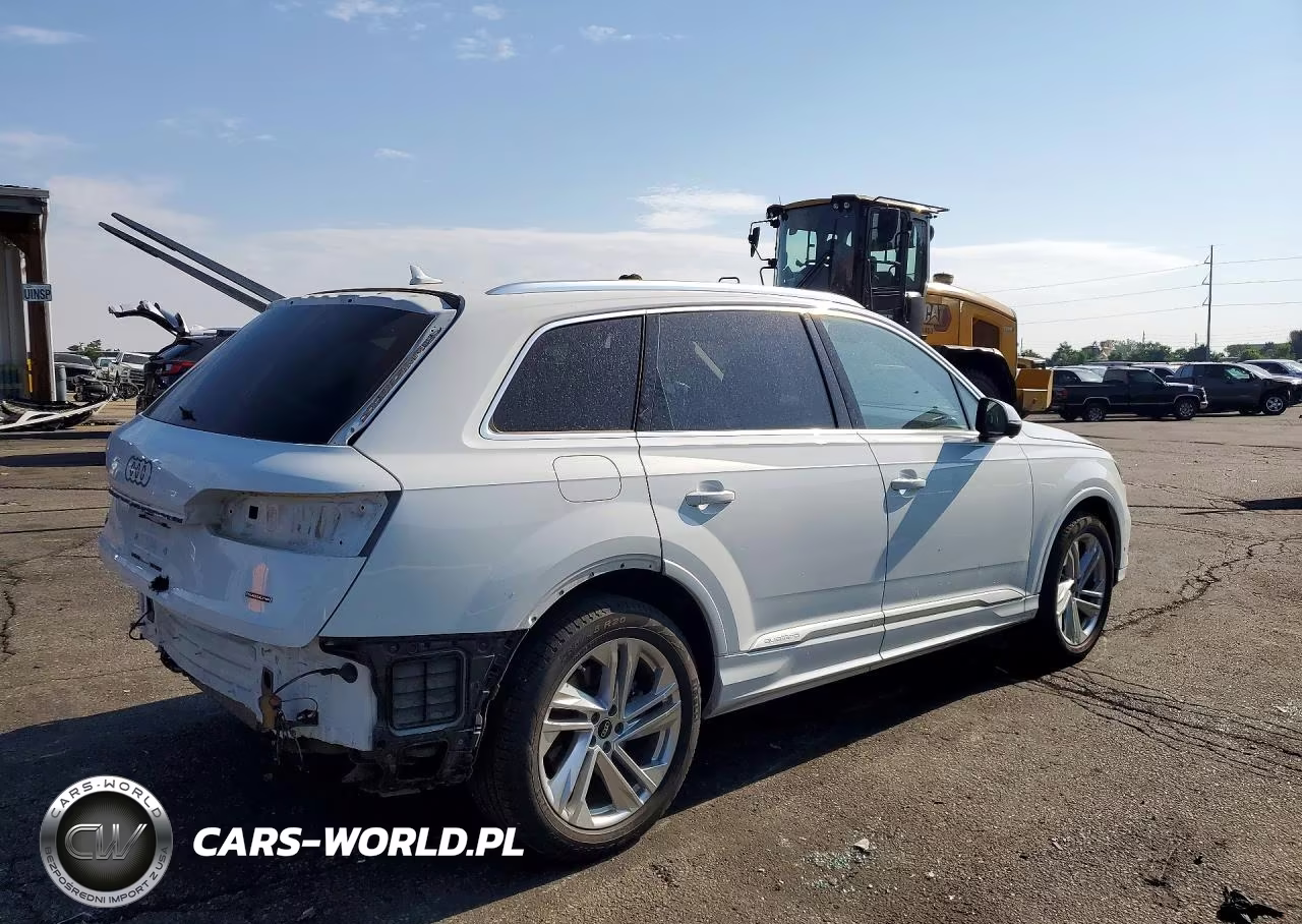 2023 Audi Q7 Premium VIN:WA1AXBF71PD016429 - 3