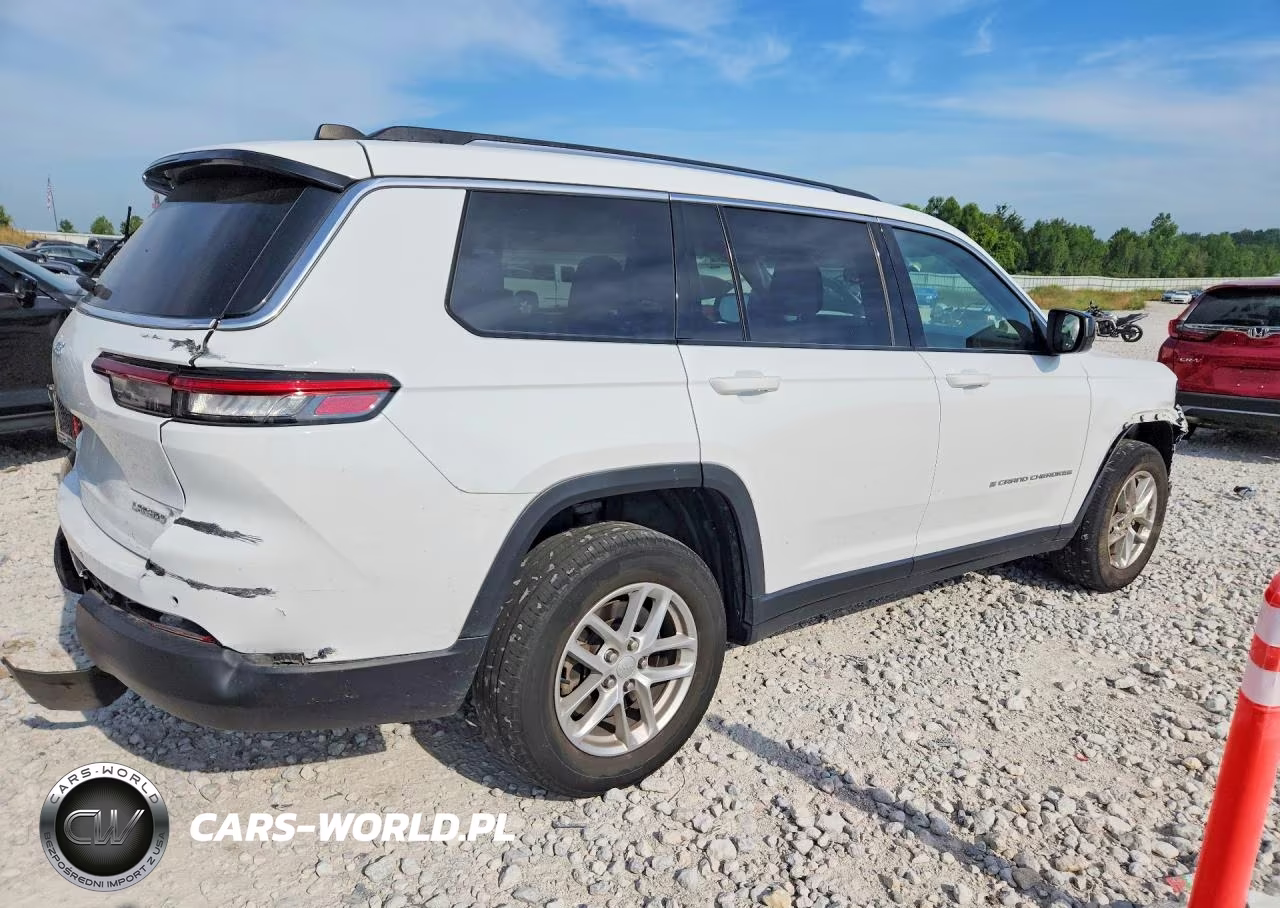 2023 Jeep Grand Cherokee L Laredo VIN:1C4RJJAG9P8859363 - 3