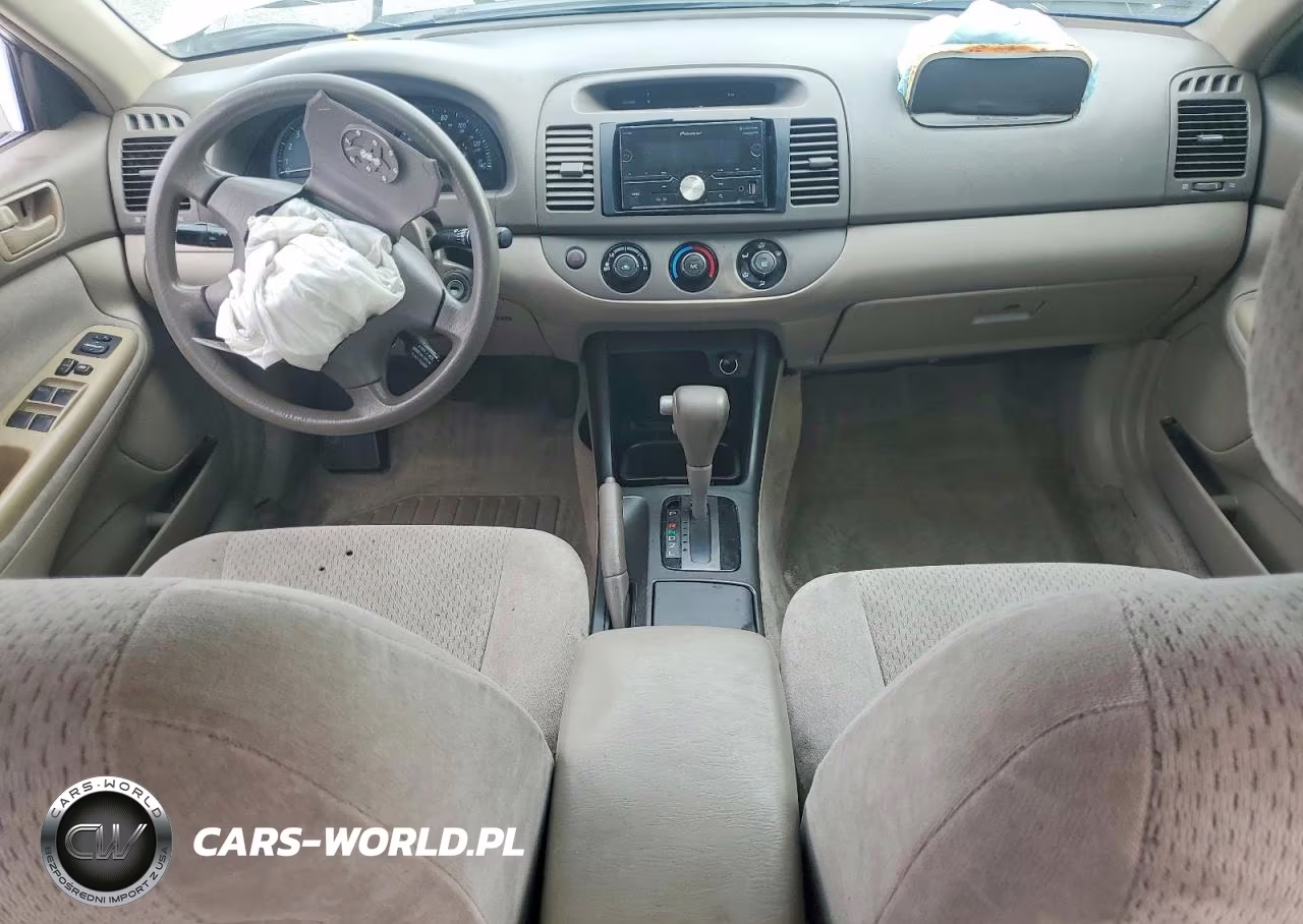 2003 Toyota Camry Le VIN:4T1BE32K53U126714 - 8