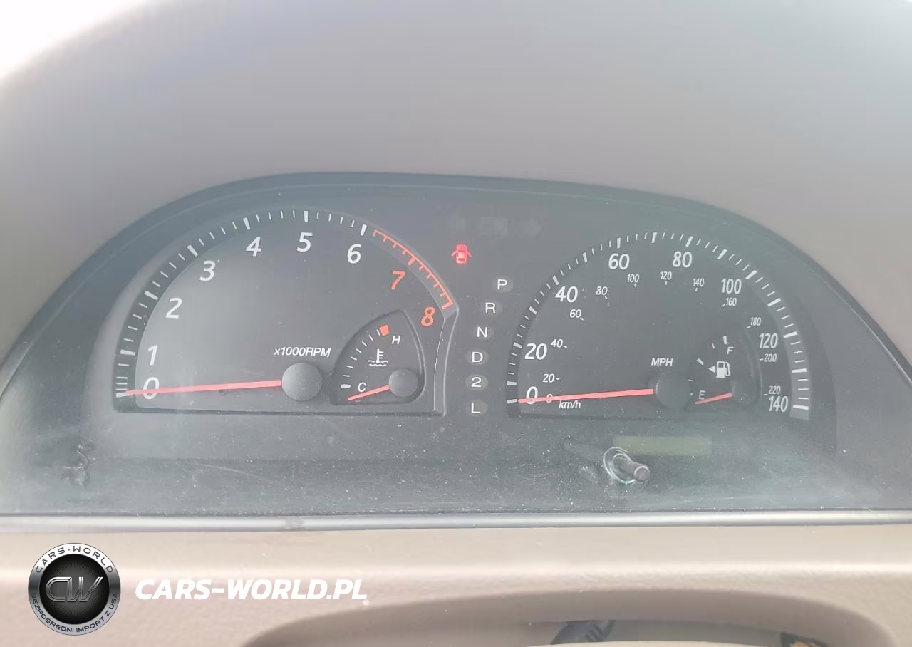 2003 Toyota Camry Le VIN:4T1BE32K53U126714 - 9